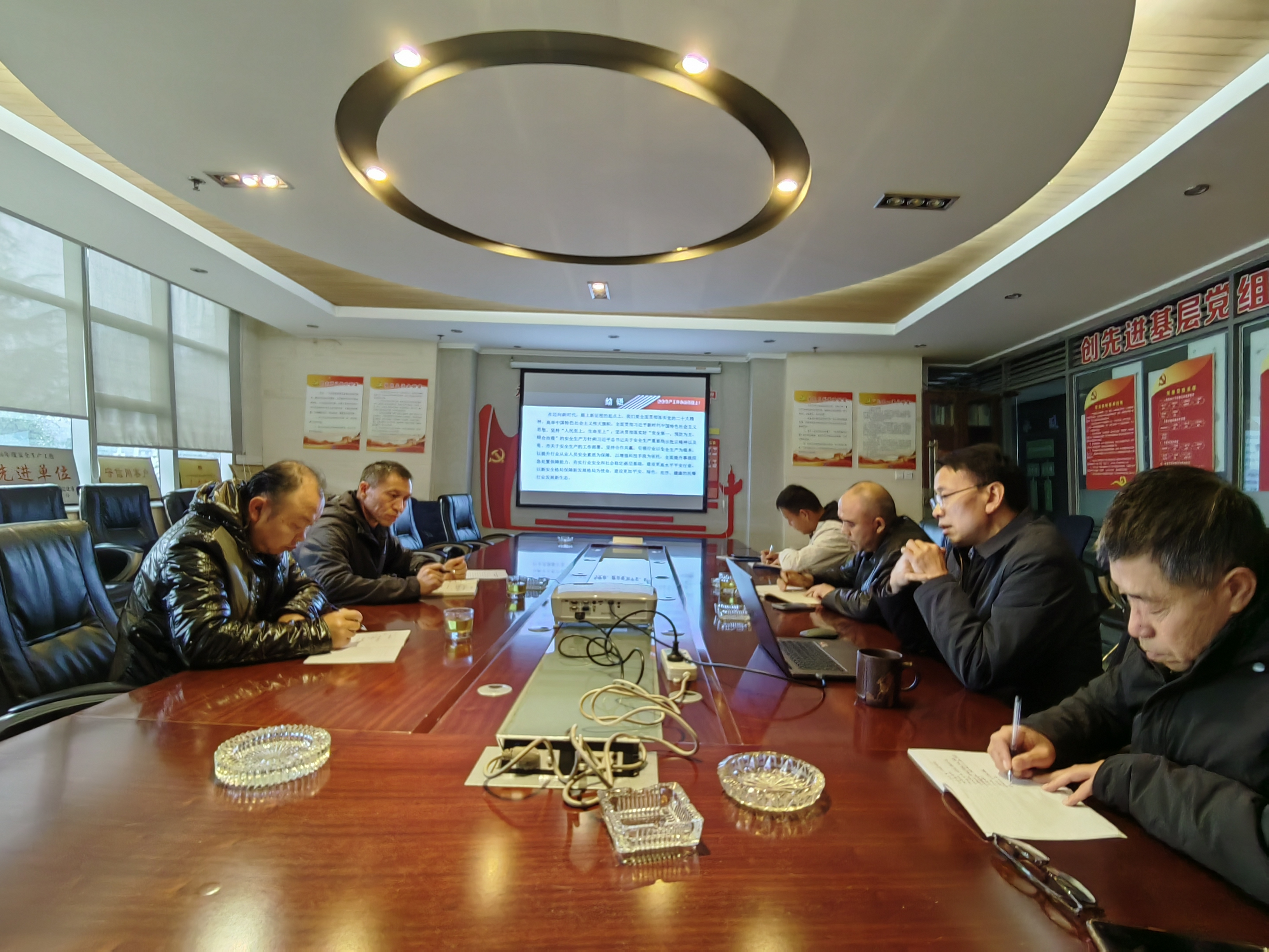 曲靖市公安局领导到协会调研